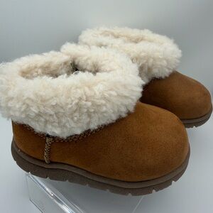 CARTERS - Cozy Brown Kids Boots